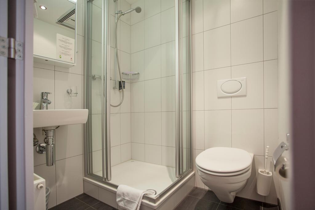Hotel Gasthof Kreuz Konolfingen Exteriör bild